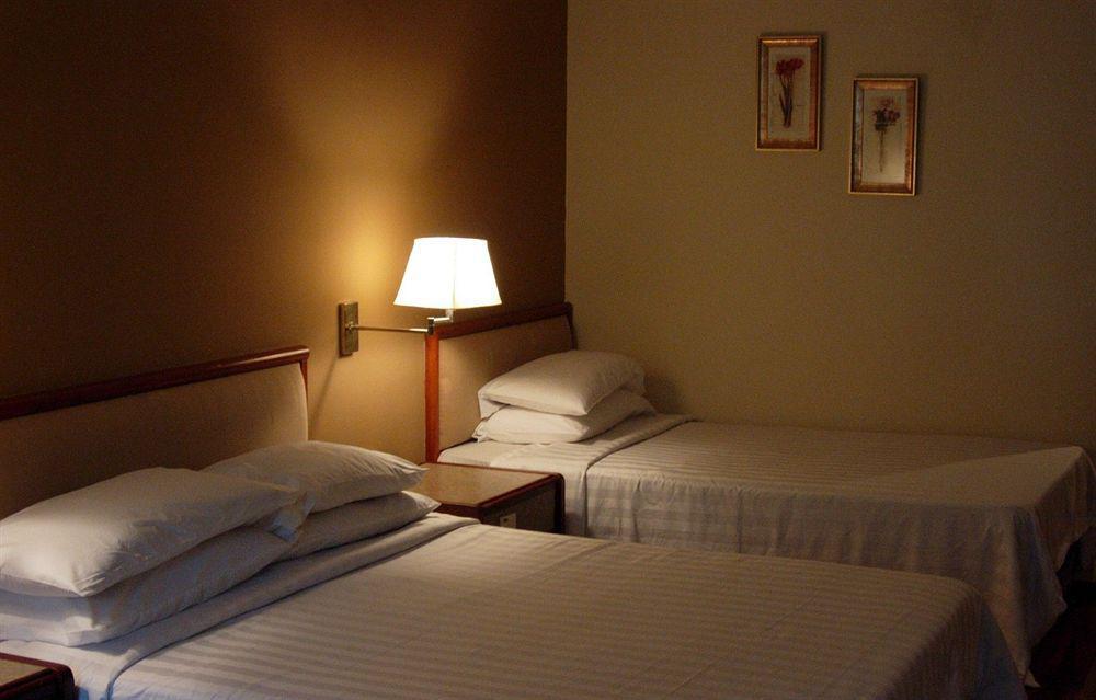 Duta Sands Beach Resort Kuantan Habitación foto